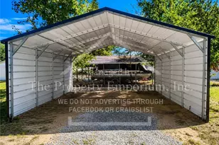 508 Hobbs St, Roseboro, NC 28382 - Photo 4