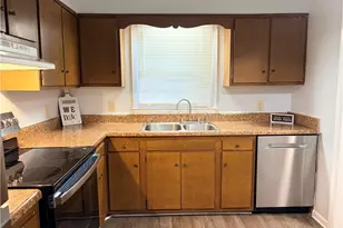 559 Winding Creek Rd, Fayetteville, NC 28305 - Photo 2