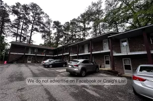 1021 W Rowan St, Fayetteville, NC 28305 - Photo 1