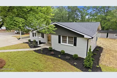 601 Bethesda Avenue, Aberdeen, NC 28315 - Photo 2