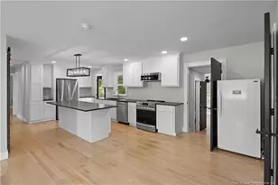 1920 Manteo St, Fayetteville, NC 28303 - Photo 6