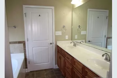 4009 Quarry Hollow Drive, Fayetteville, NC 28306 - Photo 8