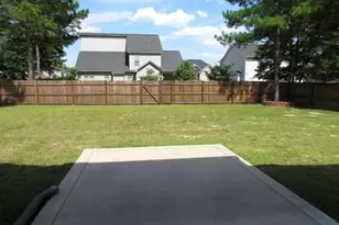 4009 Quarry Hollow Drive, Fayetteville, NC 28306 - Photo 10