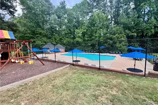 508 Olde Towne Dr, Sanford, NC 27330 - Photo 32
