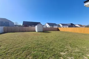 972 Screech Owl Dr, Hope Mills, NC 28348 - Photo 12