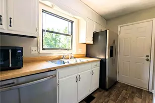 1327 Fraser Dr, Fayetteville, NC 28303 - Photo 8