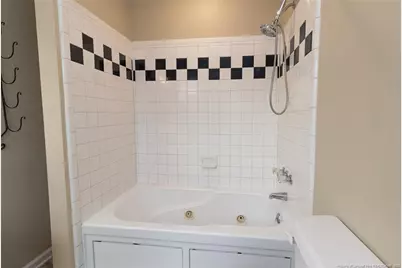717 W Cutlar Street, Saint Pauls, NC 28384 - Photo 34