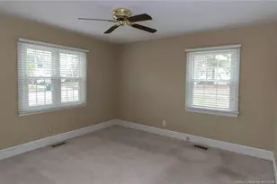 717 W Cutlar St, Saint Pauls, NC 28384 - Photo 14