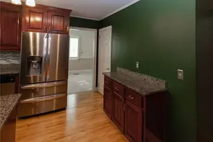 717 W Cutlar St, Saint Pauls, NC 28384 - Photo 38
