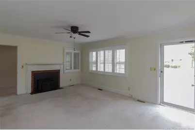 717 W Cutlar Street, Saint Pauls, NC 28384 - Photo 6