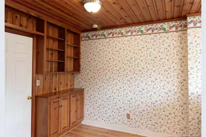717 W Cutlar Street, Saint Pauls, NC 28384 - Photo 32