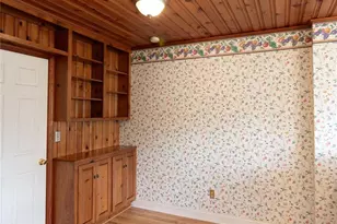 717 W Cutlar St, Saint Pauls, NC 28384 - Photo 32