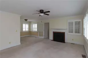 717 W Cutlar St, Saint Pauls, NC 28384 - Photo 4
