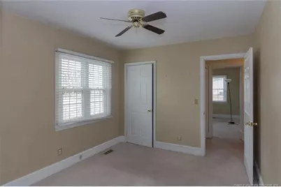 717 W Cutlar Street, Saint Pauls, NC 28384 - Photo 16