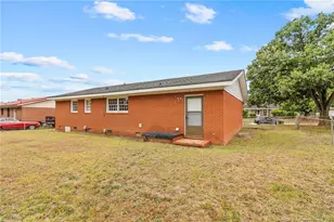 2107 Quailridge Dr, Fayetteville, NC 28304 - Photo 20