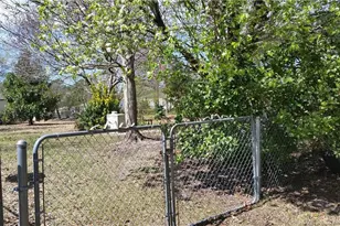 404 Mcdougald Dr, Raeford, NC 28376 - Photo 6