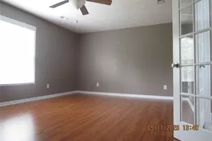 642 Pinevalley Ln, Sanford, NC 27332 - Photo 8