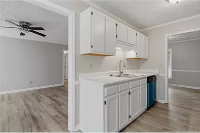 5816 Bloomsbury Drive, Fayetteville, NC 28306 - Photo 18
