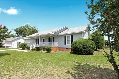 5816 Bloomsbury Drive, Fayetteville, NC 28306 - Photo 2