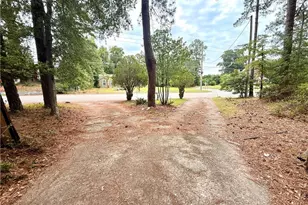 520 Southwick Dr, Fayetteville, NC 28303 - Photo 4
