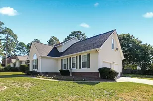 2432 Lull Water Dr, Fayetteville, NC 28306 - Photo 2