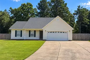 118 Woodbine Dr, Raeford, NC 28376 - Photo 1