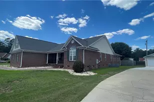 3746 Lockerbie Ct, Fayetteville, NC 28306 - Photo 2