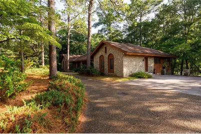 1205 Longleaf Drive, Fayetteville, NC 28305 - Photo 2