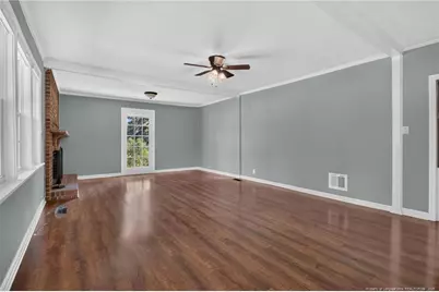 211 Burton Avenue, Dunn, NC 28334 - Photo 4