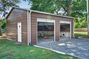 211 Burton Ave, Dunn, NC 28334 - Photo 22