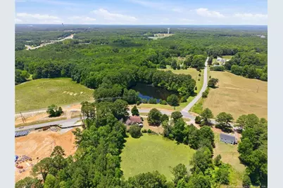 1053 Irongate Drive, Apex, NC 27502 - Photo 10