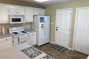 675 Americana Dr, Raeford, NC 28376 - Photo 10