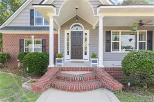 1702 Secretariat Pl, Hope Mills, NC 28348 - Photo 2