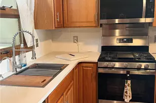 405 W Rd, Lumberton, NC 28358 - Photo 8
