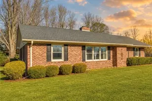 405 W Rd, Lumberton, NC 28358 - Photo 2