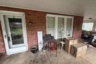 414 Raleigh St, Oxford, NC 27565 - Photo 2