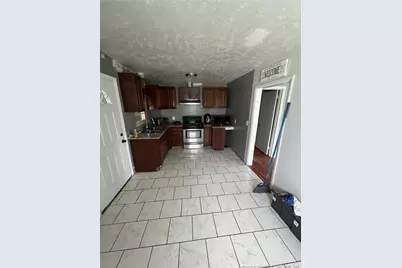 516 N Jones Street, Pembroke, NC 28372 - Photo 6