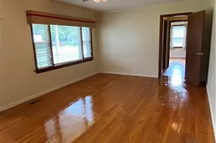 509 E 19th St, Lumberton, NC 28358 - Photo 4