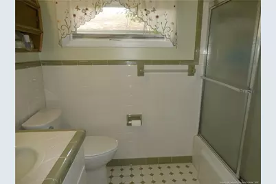 1107 E 13th Street, Lumberton, NC 28358 - Photo 6