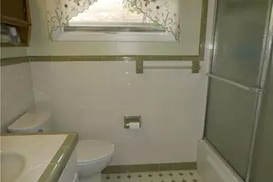 1107 E 13th St, Lumberton, NC 28358 - Photo 6