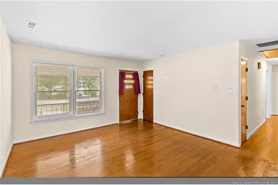 310 N 4th Street, Saint Pauls, NC 28384 - Photo 10