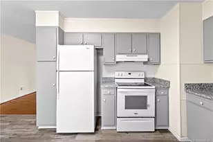 310 N 4th St, Saint Pauls, NC 28384 - Photo 14
