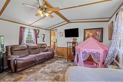 1322 Crenshaw Drive, Saint Pauls, NC 28384 - Photo 4