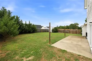 2012 Gray Goose Loop, Fayetteville, NC 28304 - Photo 32