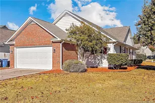 2978 Brookcrossing Dr, Fayetteville, NC 28306 - Photo 4