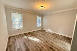 392 Bubble Creek Ct, Fayetteville, NC 28311 - Photo 6