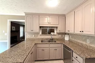 1530 Redbud Dr, Fayetteville, NC 28311 - Photo 12