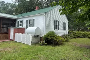 112 N Wright St, Raeford, NC 28376 - Photo 10