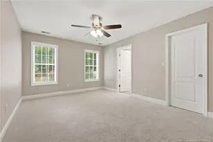 4519 Storm Cat Ln, Hope Mills, NC 28348 - Photo 8