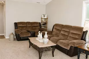 1635 Winnabow Dr, Fayetteville, NC 28304 - Photo 4